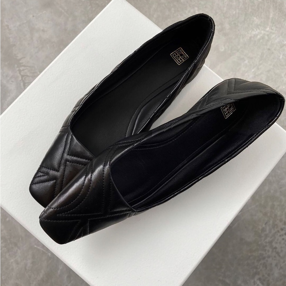 👀 In search of Toteme Quilted Ballerina Flat SZ 41